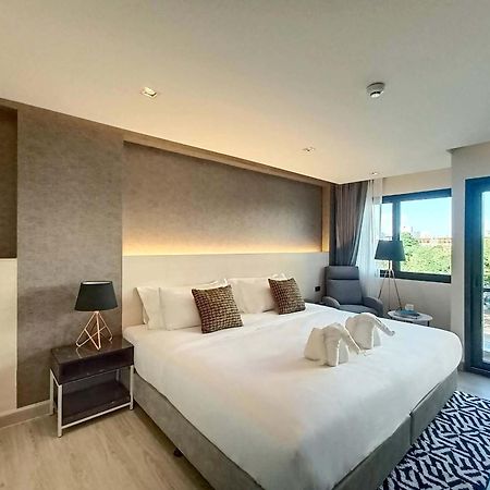 The 9 Residence Hotel Bangkok Exterior photo