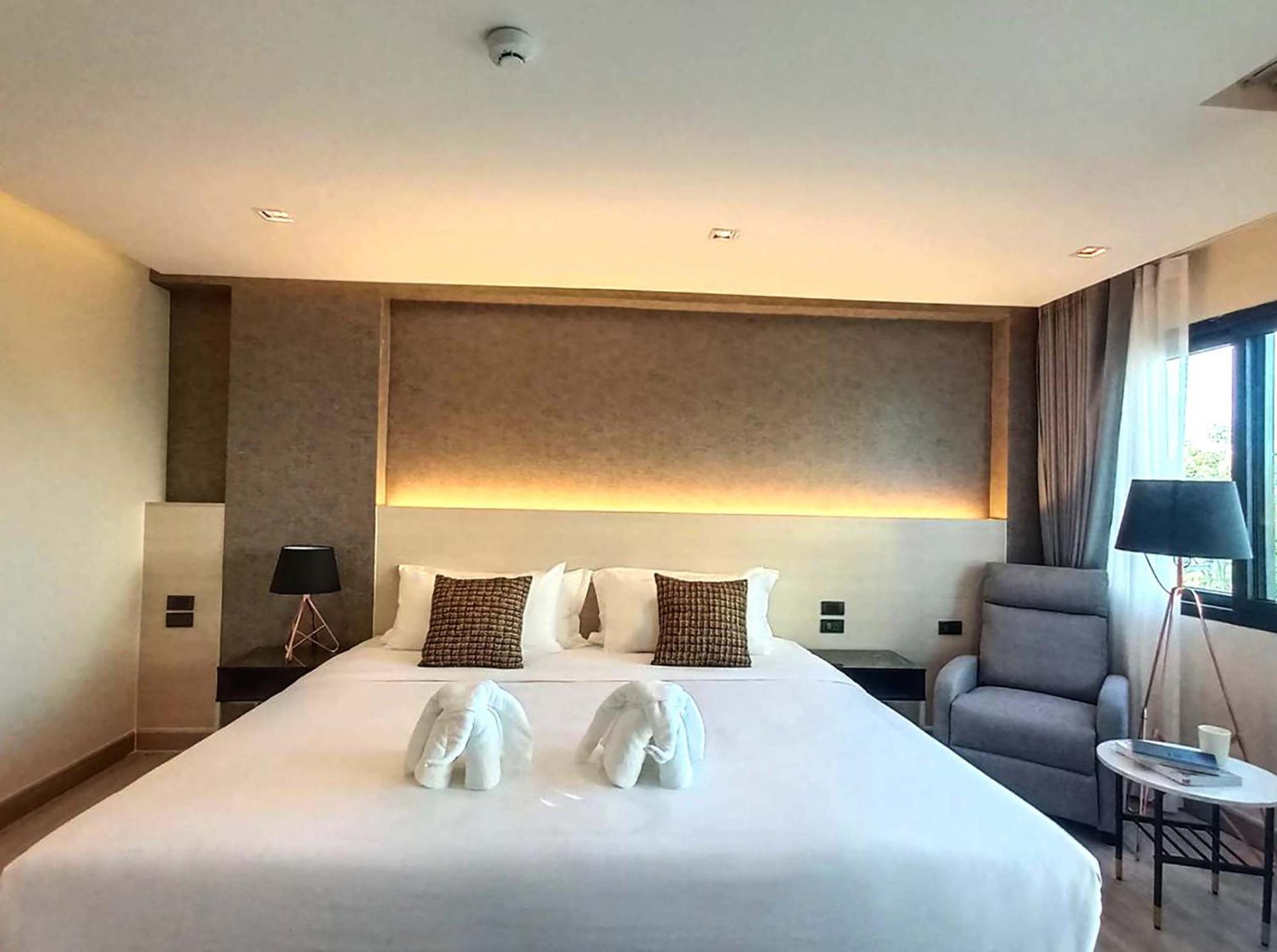 The 9 Residence Hotel Bangkok Exterior photo