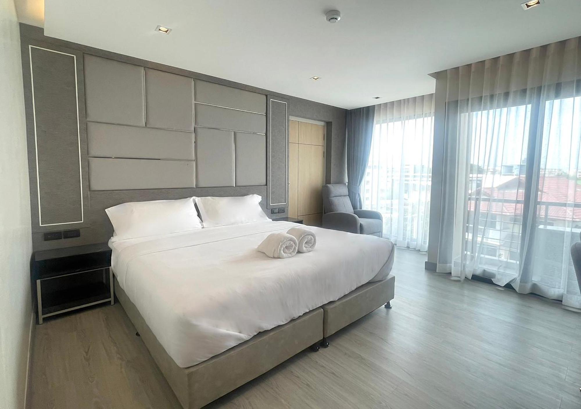 The 9 Residence Hotel Bangkok Exterior photo